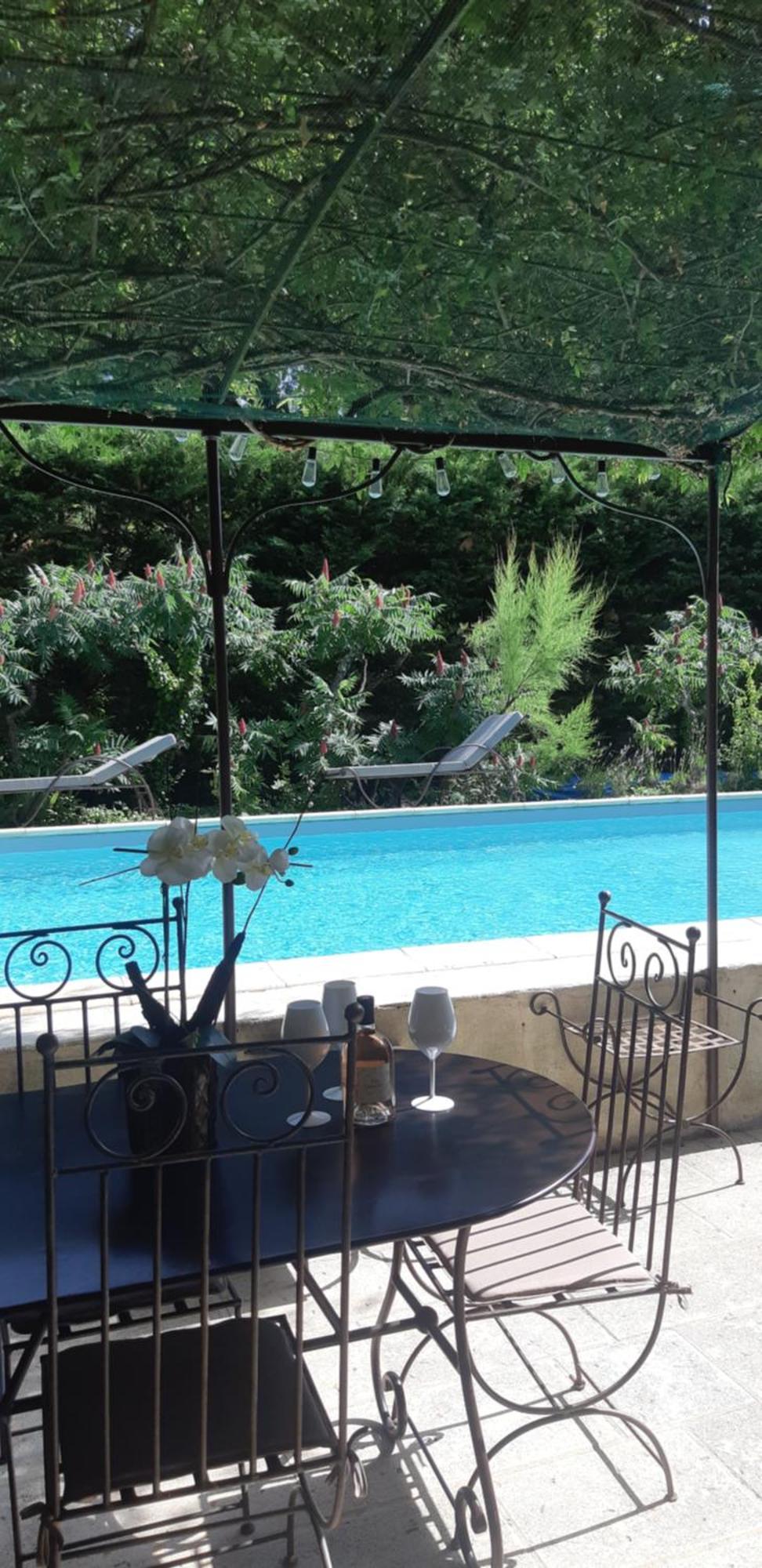 Cherche Midi Noves Exterior photo